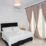 Adyton Mykonos Luxury & Pools Kır Evi Ano Mera