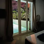 Adyton Mykonos Luxury & Pools Kır Evi