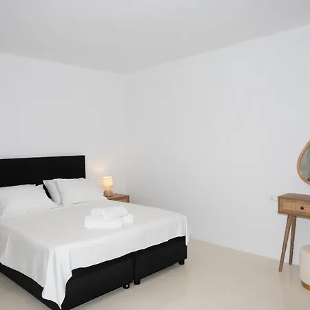 Adyton Mykonos Luxury & Pools アノ・メラ