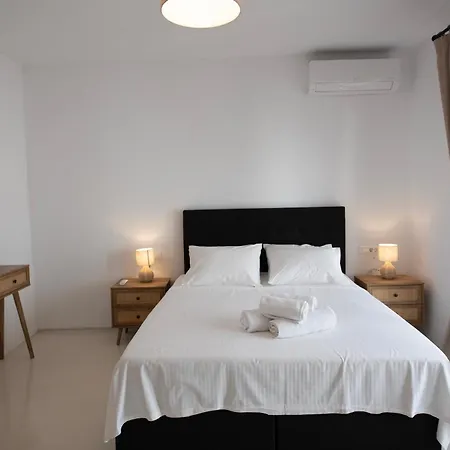 Adyton Mykonos Luxury & Pools أنو ميرا