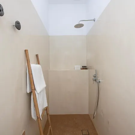 Adyton Mykonos Luxury & Pools