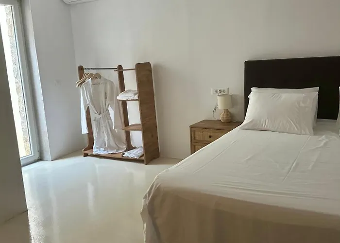 Adyton Mykonos Luxury & Pools أنو ميرا