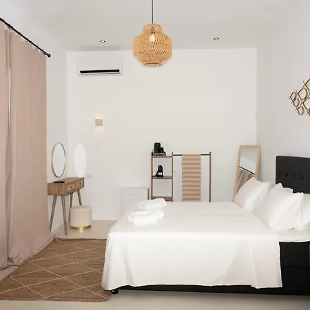 Adyton Mykonos Luxury & Pools Εξοχικό σπίτι *